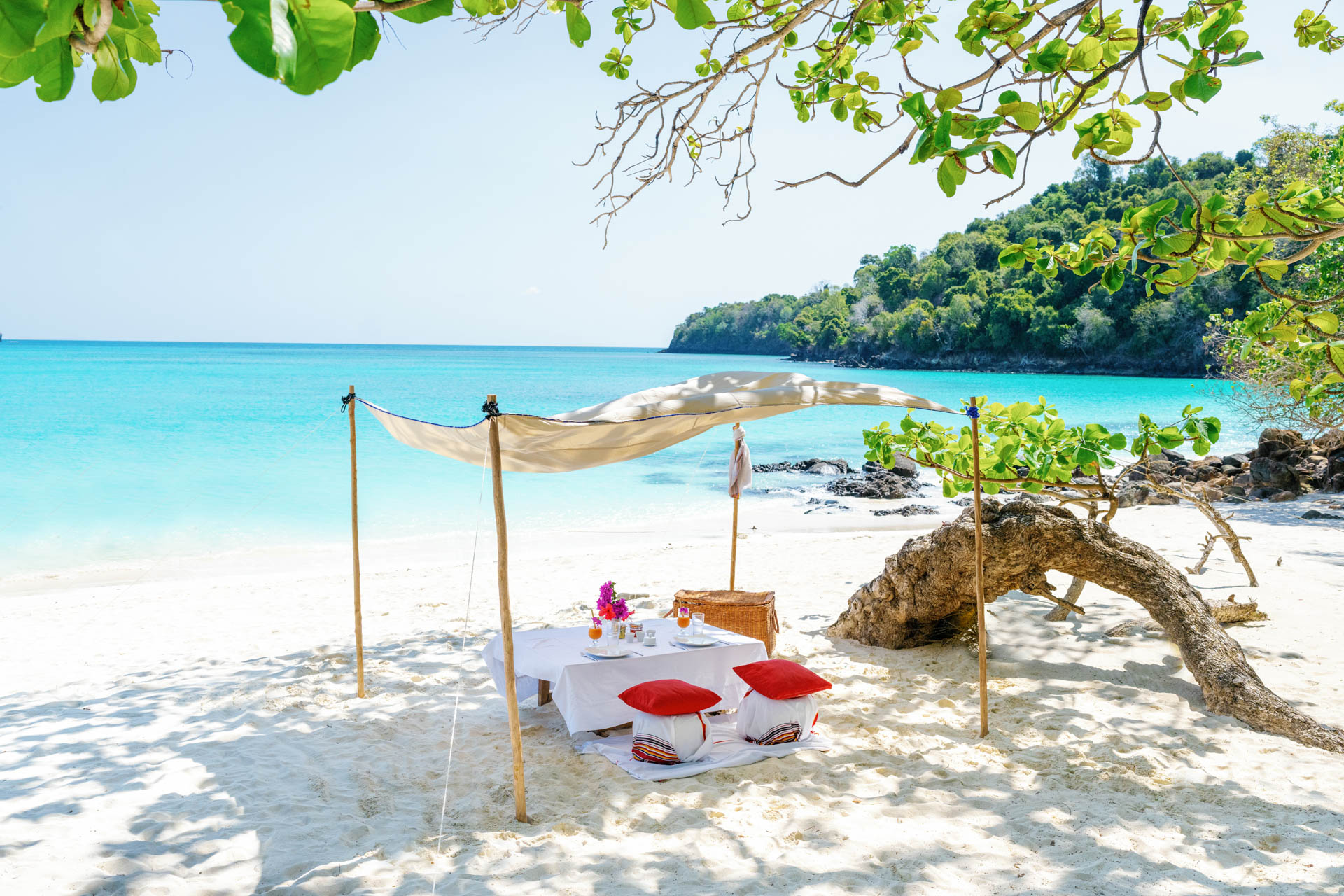 Nosy_Iranja_&_Lemur_Island_Tsara_Komba_©_Oliver_Fly_Photography_100